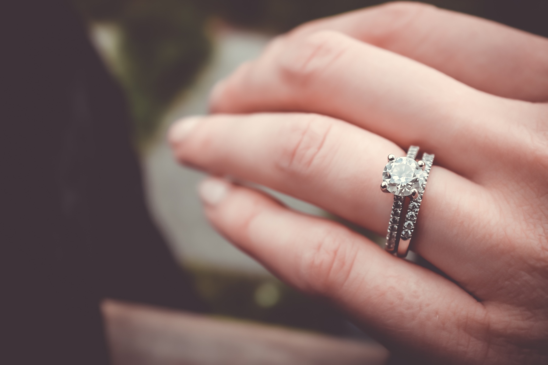 How Much Are UK Couples Spending On An Engagement Ring?
