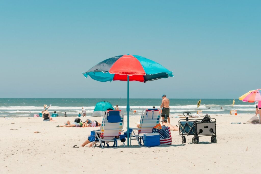 6 Best Beaches In Queens For A Relaxing Day Out